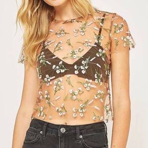 URBAN OUTFITTERS crop